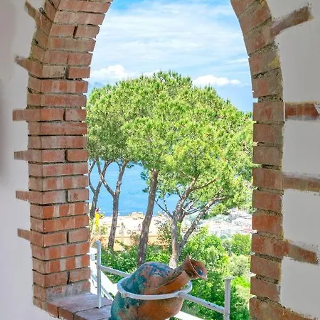 Le Terrazze Aparthotel 3*