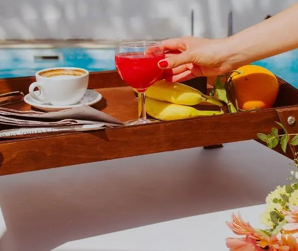 レジデンス レ テラッツェ 3*