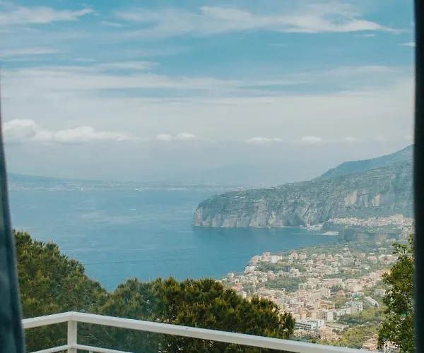 レジデンス レ テラッツェ 3*